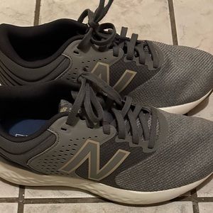 New Balance 520